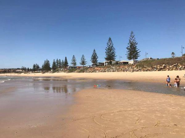 Christies Beach Tourist Park Exterior foto